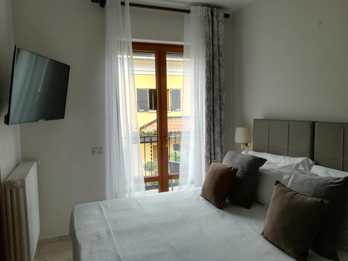 Residence Villa Margherita Канобио Екстериор снимка