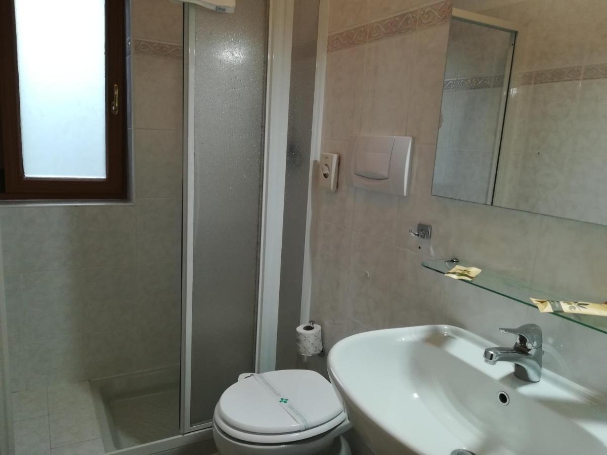 Residence Villa Margherita Канобио Екстериор снимка